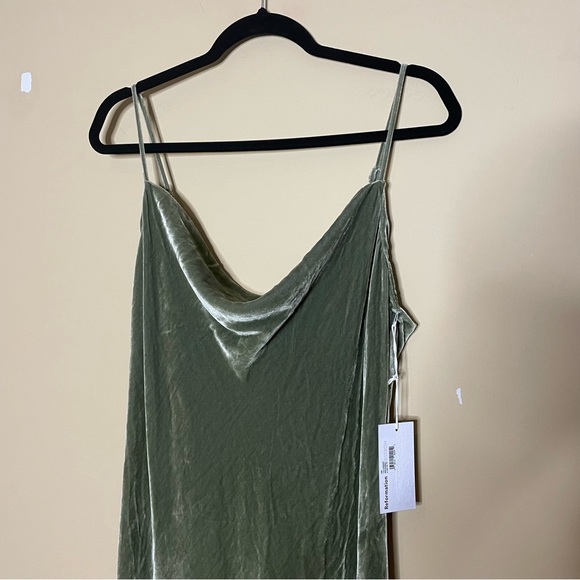 Reformation Salamanca Velvet Midi Dress in Artichoke worn once - Picture 4 of 14